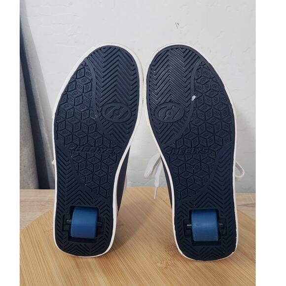 Heelys Wheeled Skate Shoes Kids Size 5 Youth Grey Blue White Boys Girls Sneakers - Picture 6 of 7
